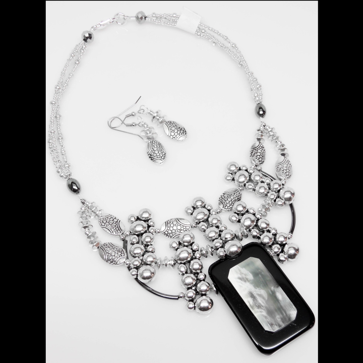 M&M LINKS JEWELRY